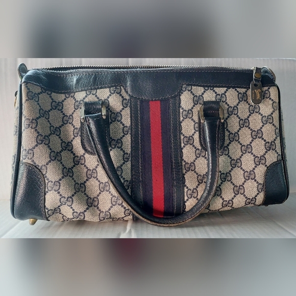 Authentic Gucci Handbag Navy/Gray w Authentication And Scan Code - Picture 1 of 8